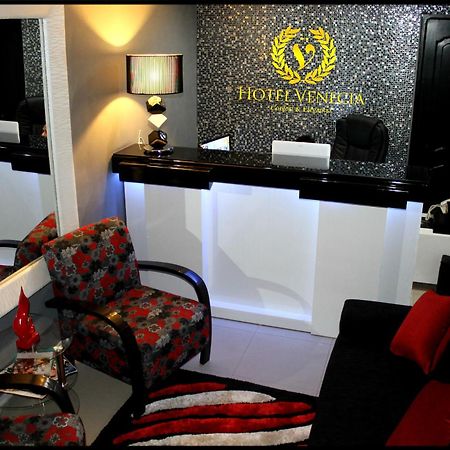 Hotel Venecia อัวนูโก ภายนอก รูปภาพ