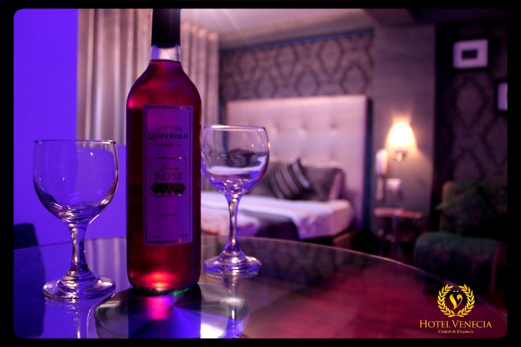 Hotel Venecia อัวนูโก ห้อง รูปภาพ