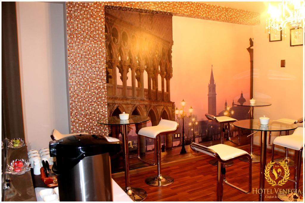 Hotel Venecia อัวนูโก ภายนอก รูปภาพ
